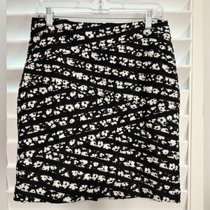 White House Black Market Tiered Floral Pencil Skirt